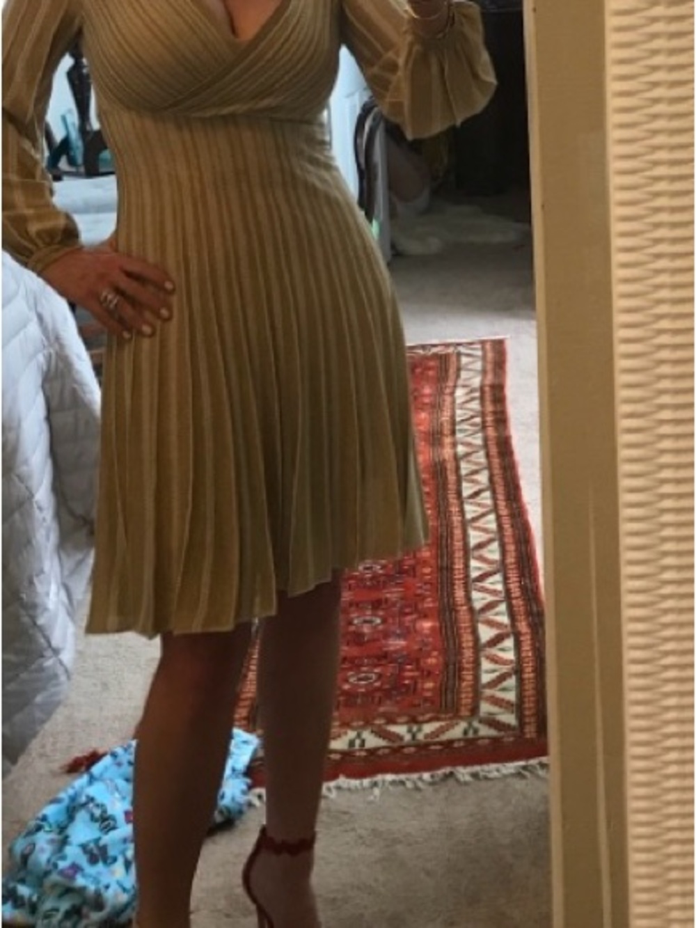Missoni Gold knit Pleated V-Neck Long Sleeve Dress